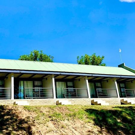 At The River Guest House Kroonstad Esterno foto